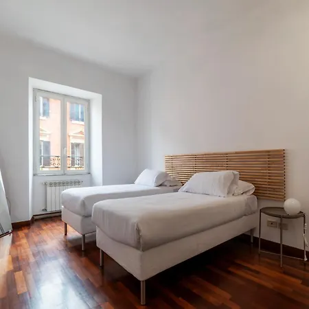 Piazza Alessandria - Fromhometorome *