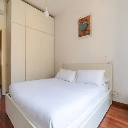 Piazza Alessandria - Fromhometorome Roma