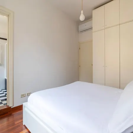 Piazza Alessandria - Fromhometorome Roma