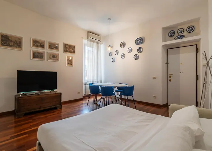 Piazza Alessandria - Fromhometorome *