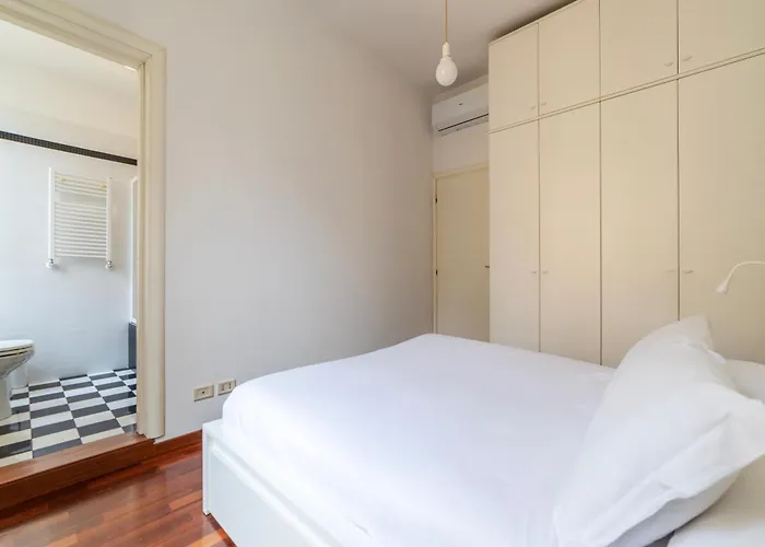 Piazza Alessandria - Fromhometorome Roma