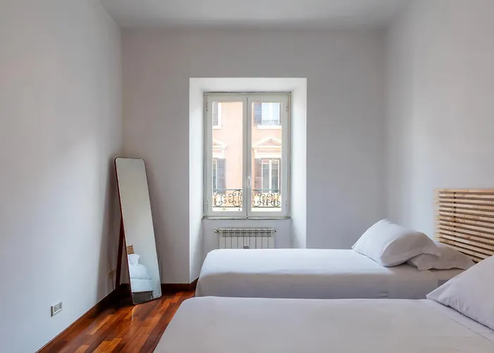 Piazza Alessandria - Fromhometorome Roma