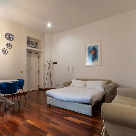 Apartment Piazza Alessandria - Fromhometorome Rome