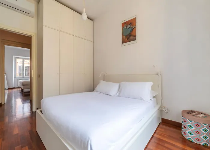 Piazza Alessandria - Fromhometorome Rom